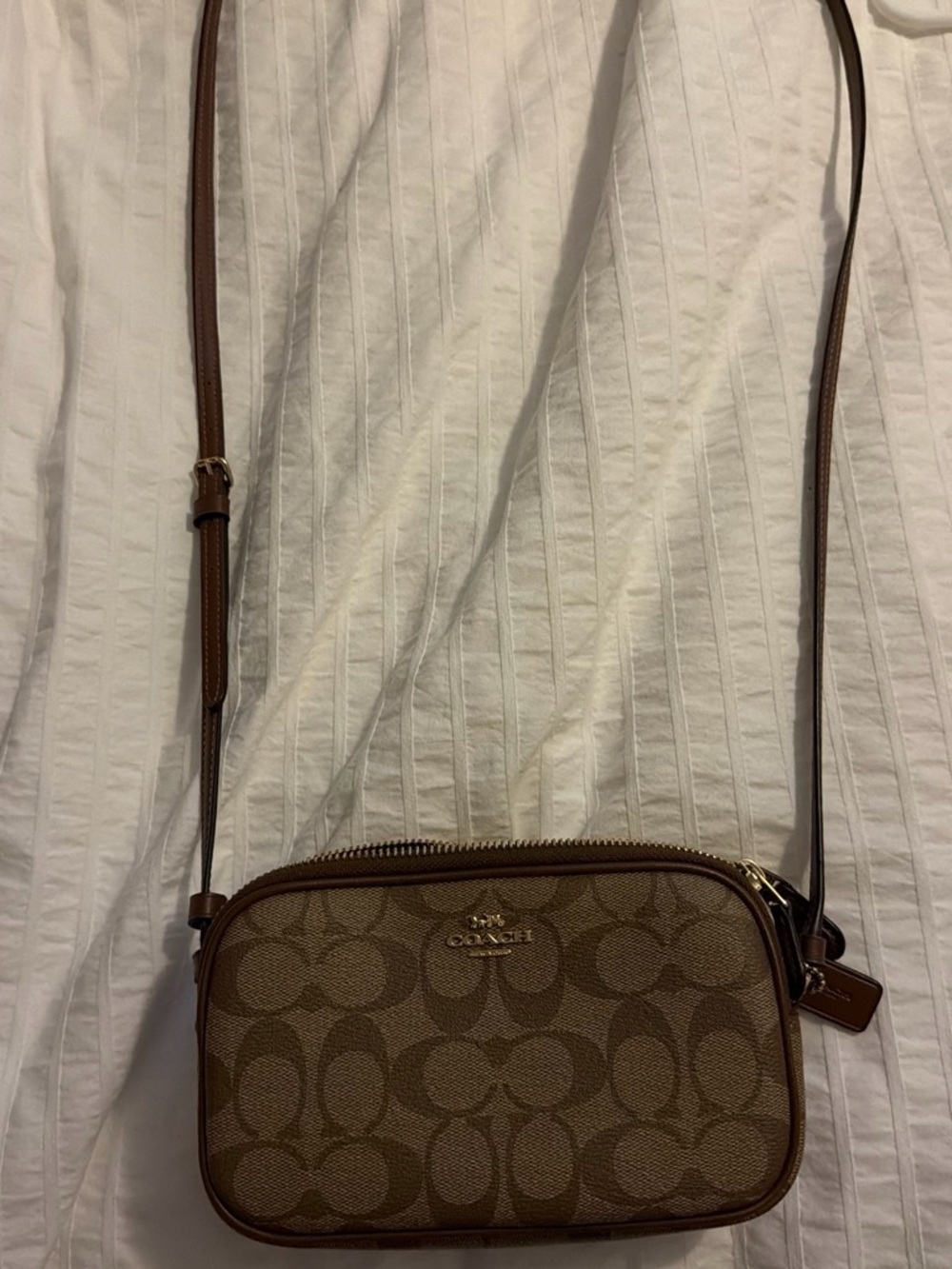 Coach Signature Canvas Crossbody in Brown